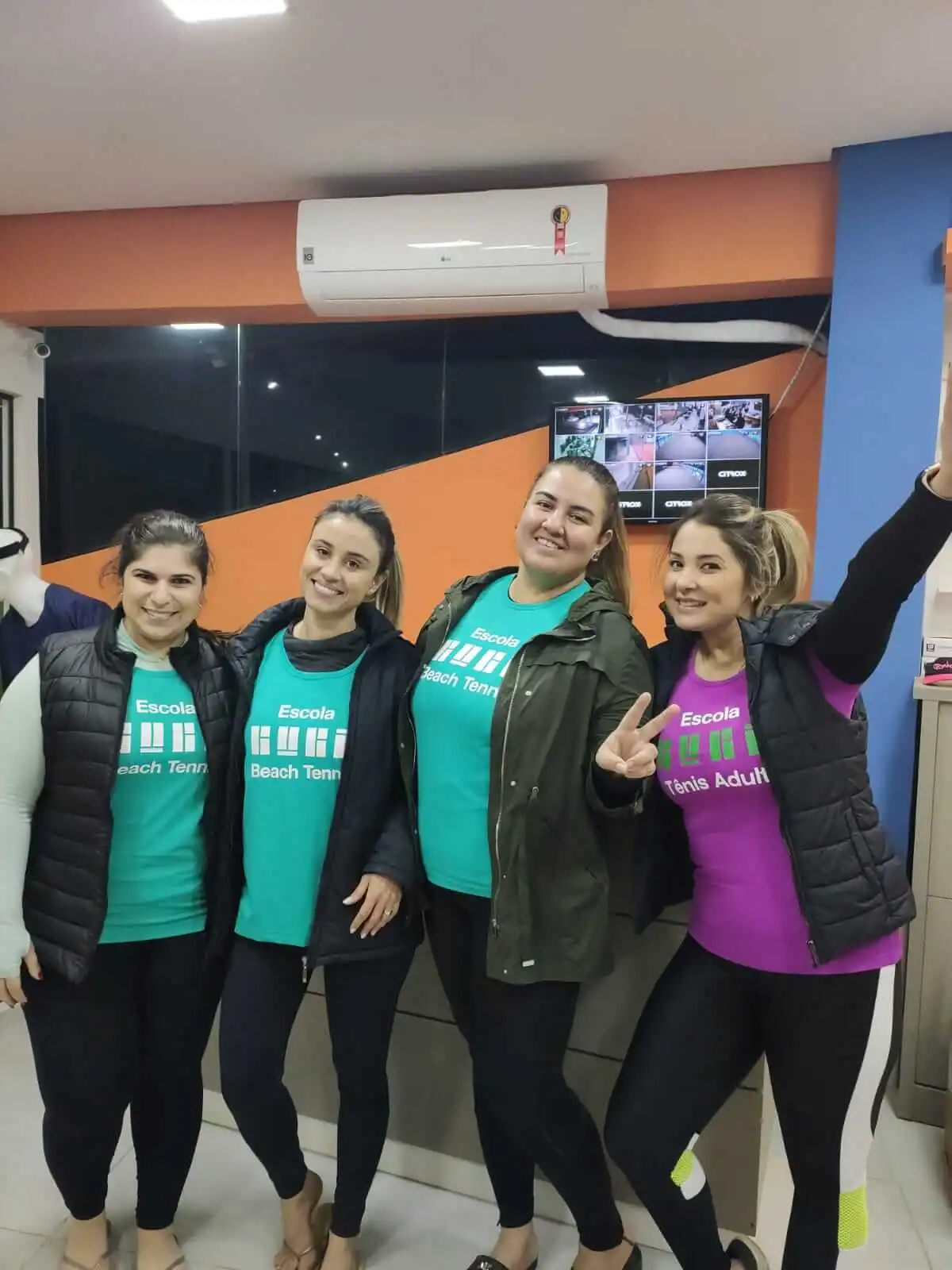 Thais Cristina M. Damaceno, Karen Colombo Isuda, Patrícia Mara de O. Manzano Zequine e Cintia Sayuri Maeda
